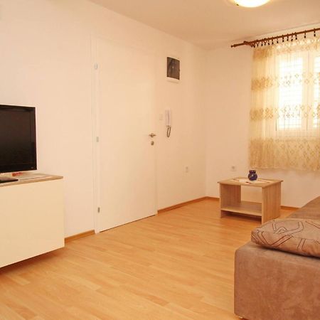 Apartments Vasilic-Cugalj-Smokvina Baška Eksteriør bilde