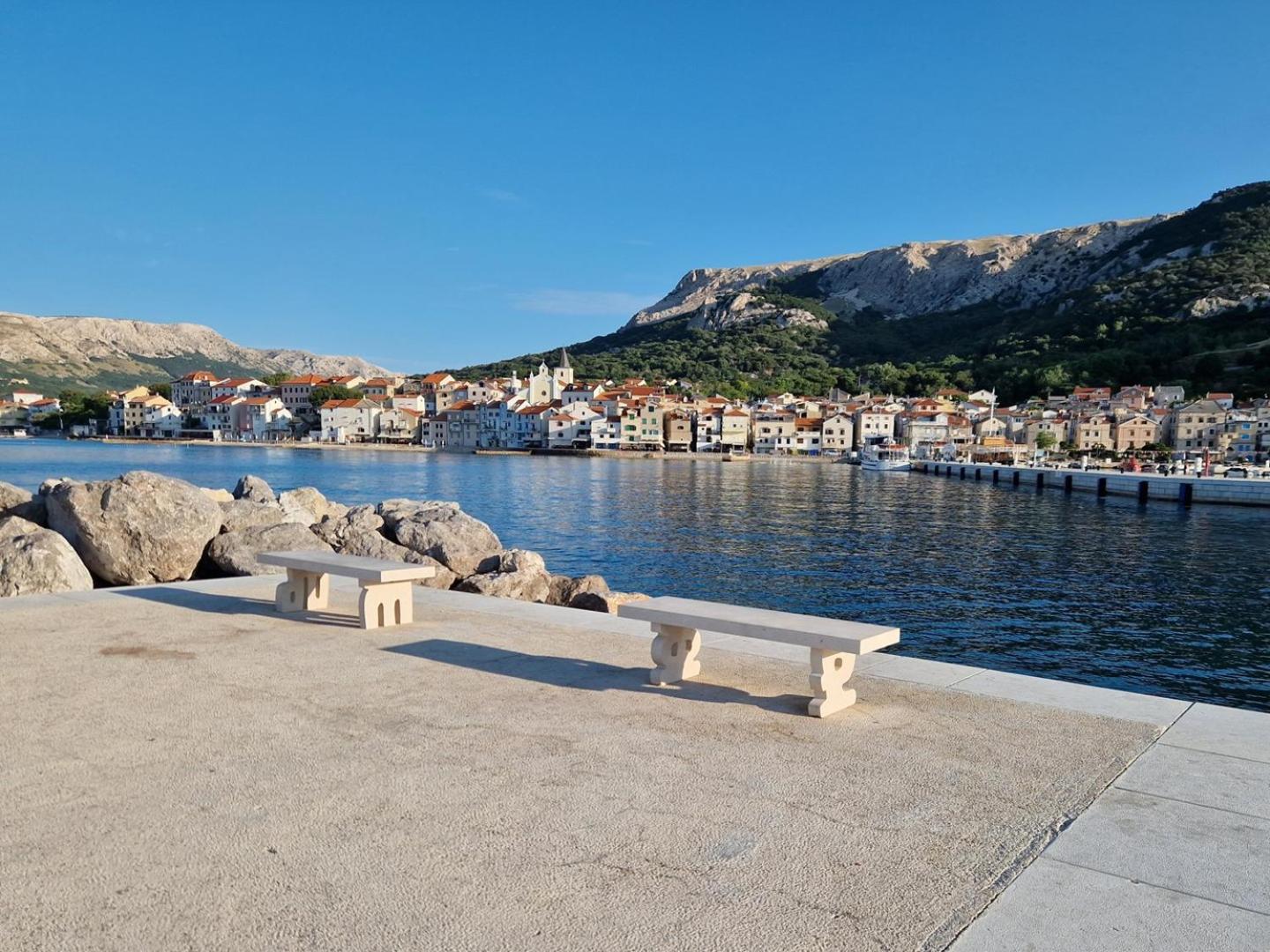 Apartments Vasilic-Cugalj-Smokvina Baška Eksteriør bilde